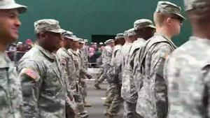 美国川普79岁生日大阅兵。